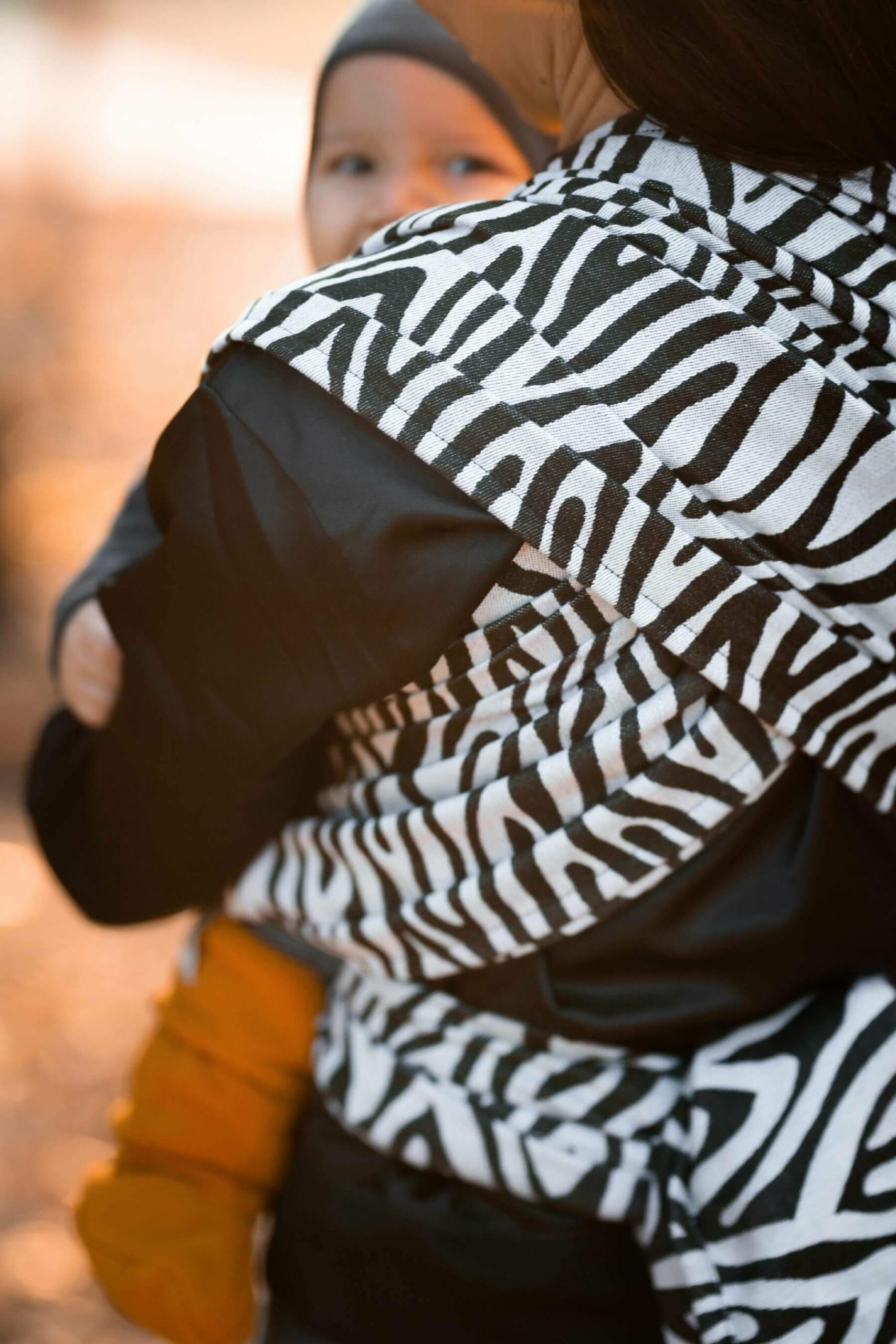 satka-be-lenka-zebra-black-white-18853-size-large-v-1
